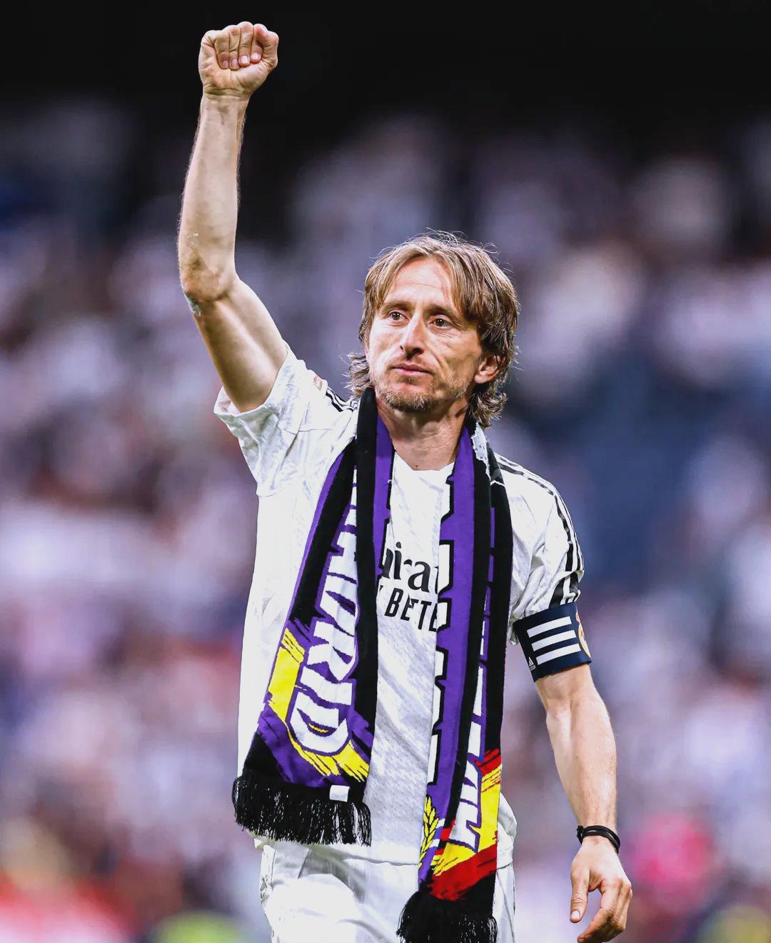 2025 赛季回顾：保罗·斯肯斯以 1.98 的超低防御率结束赛季，震惊全美