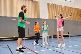 冰雪狂欢，豪礼拉满！《闪烁之光》冰雪嘉年华版本重磅上线！